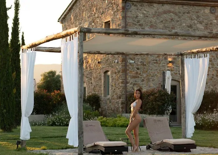 Podere Pietravento مزرعة للإقامة