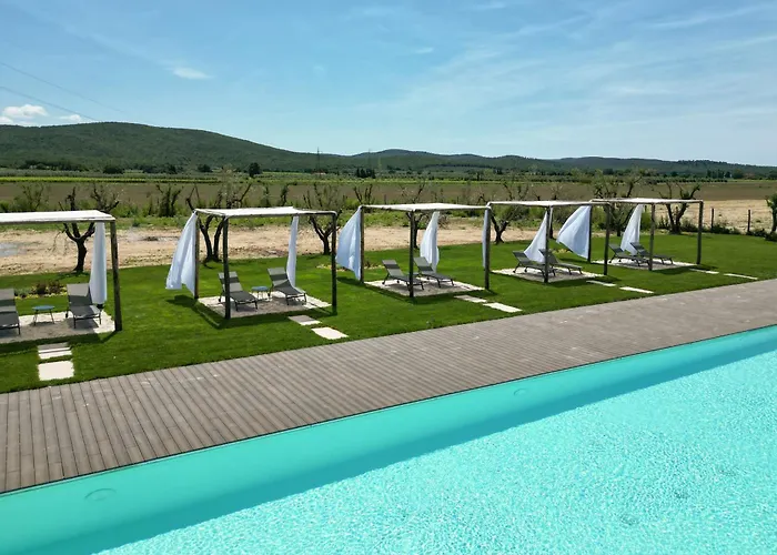 Podere Pietravento * كامبيليا ماريتيما